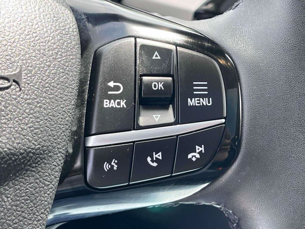 Certified 2022 Ford Escape SEL AWD/4WD image 37