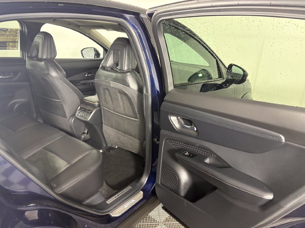 Used 2025 Nissan Ariya AWD image 33