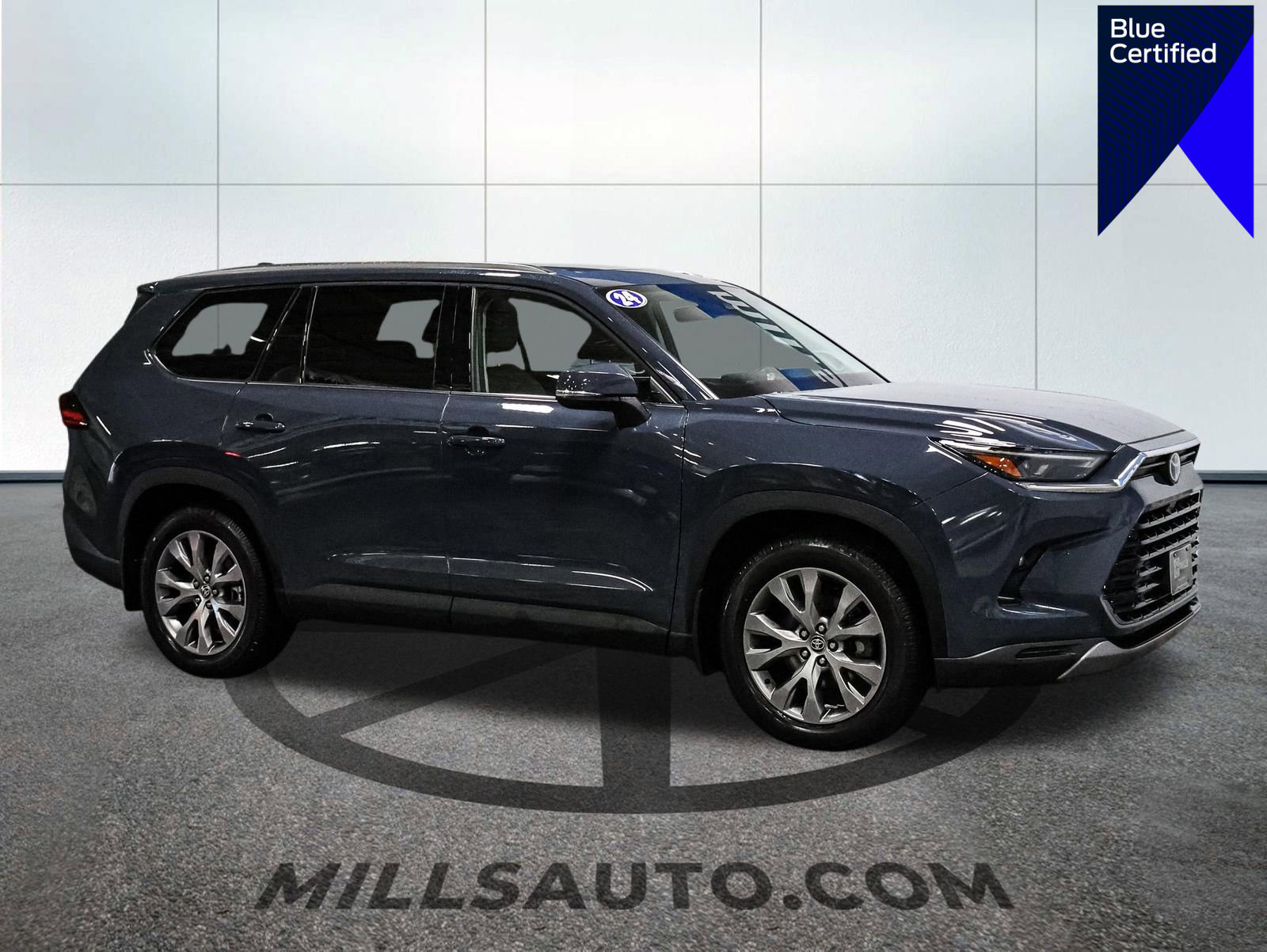 Used 2024 Toyota Grand Highlander Limited image 1