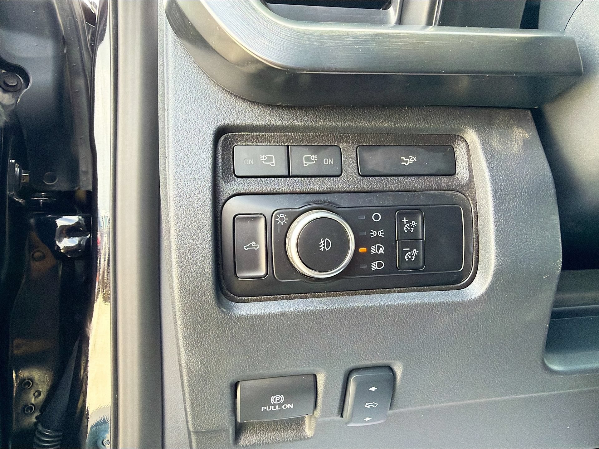 Certified 2024 Ford F250 Lariat w/ Lariat Ultimate Package AWD/4WD image 14