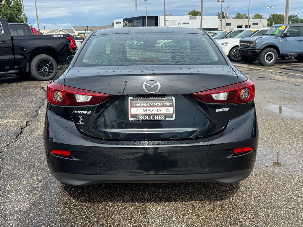 Used 2018 MAZDA MAZDA3 Sport w/ Preferred Equipment Package FWD image 4