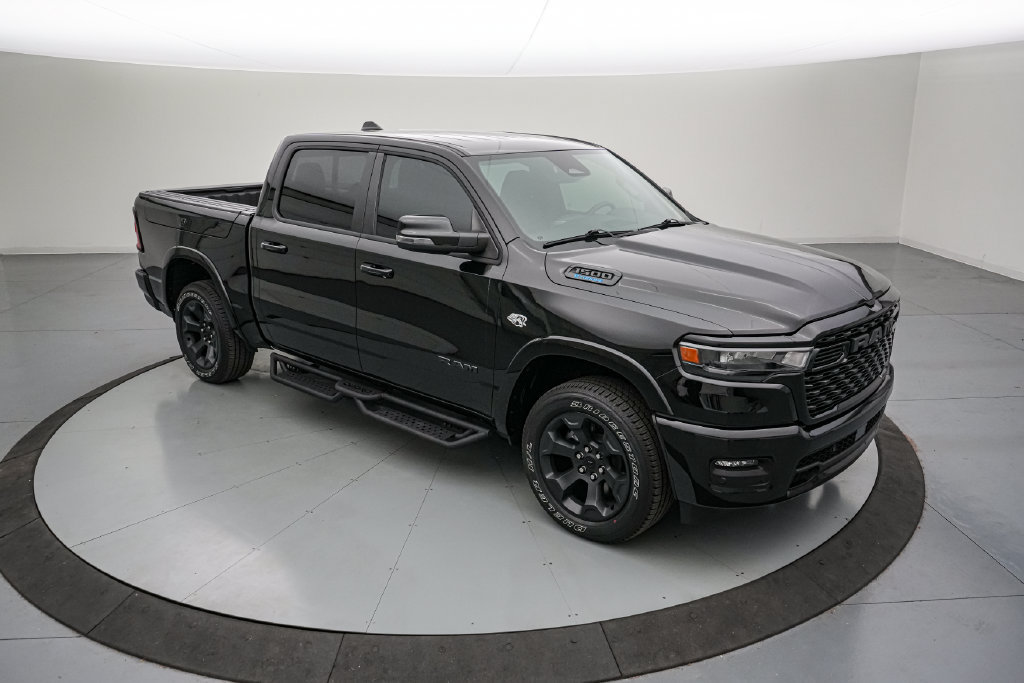 Used 2026 RAM 1500 Big Horn AWD/4WD image 2