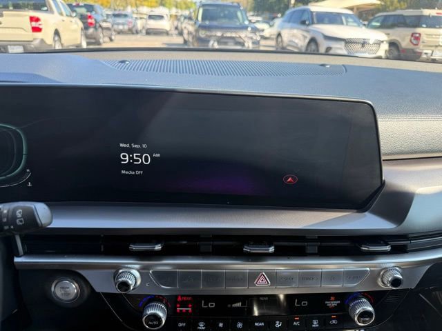 Used 2024 Kia Telluride S w/ S Sunroof Package image 15