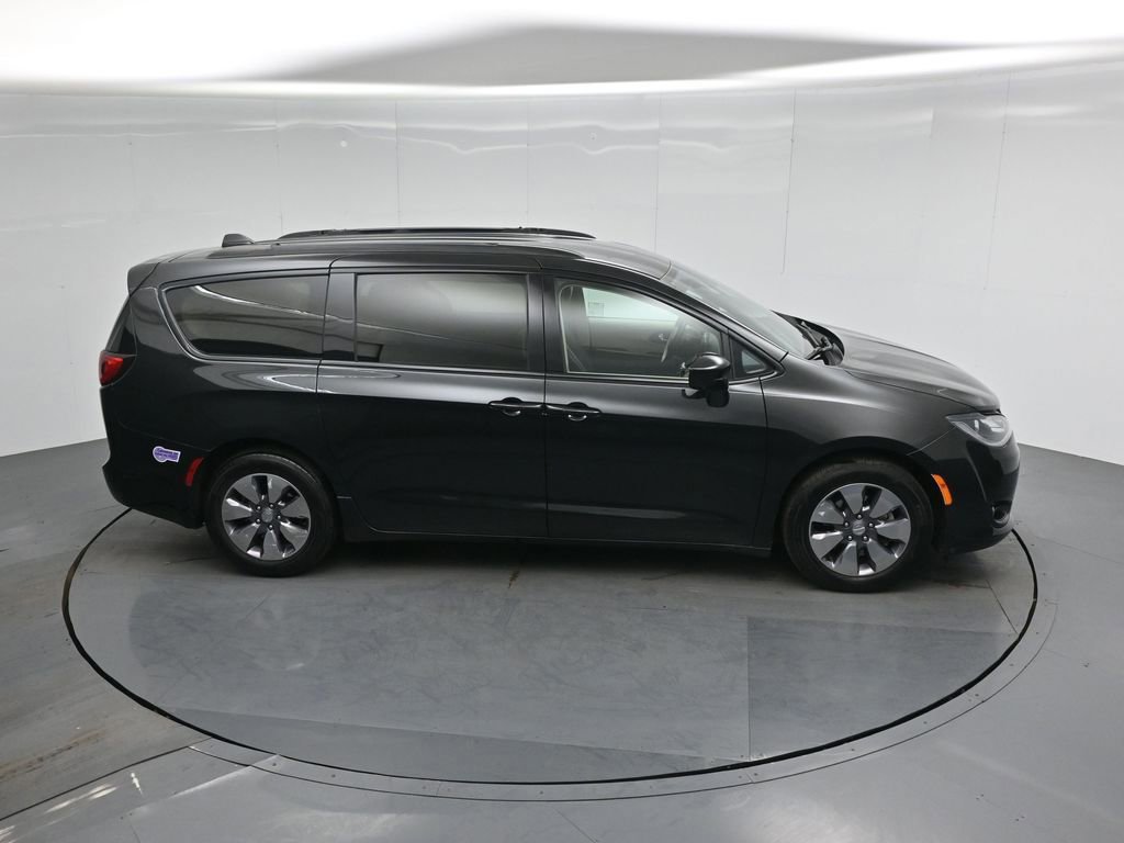 Used 2018 Chrysler Pacifica Limited w/ Advanced Safetytec Group image 12
