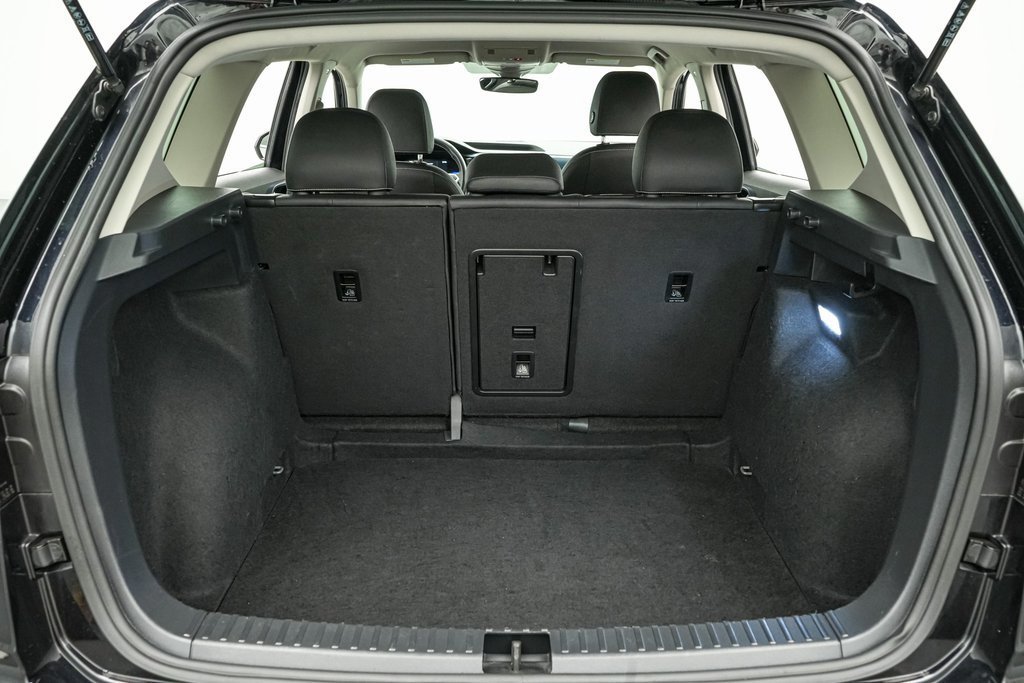 Used 2024 Volkswagen Taos SE image 19