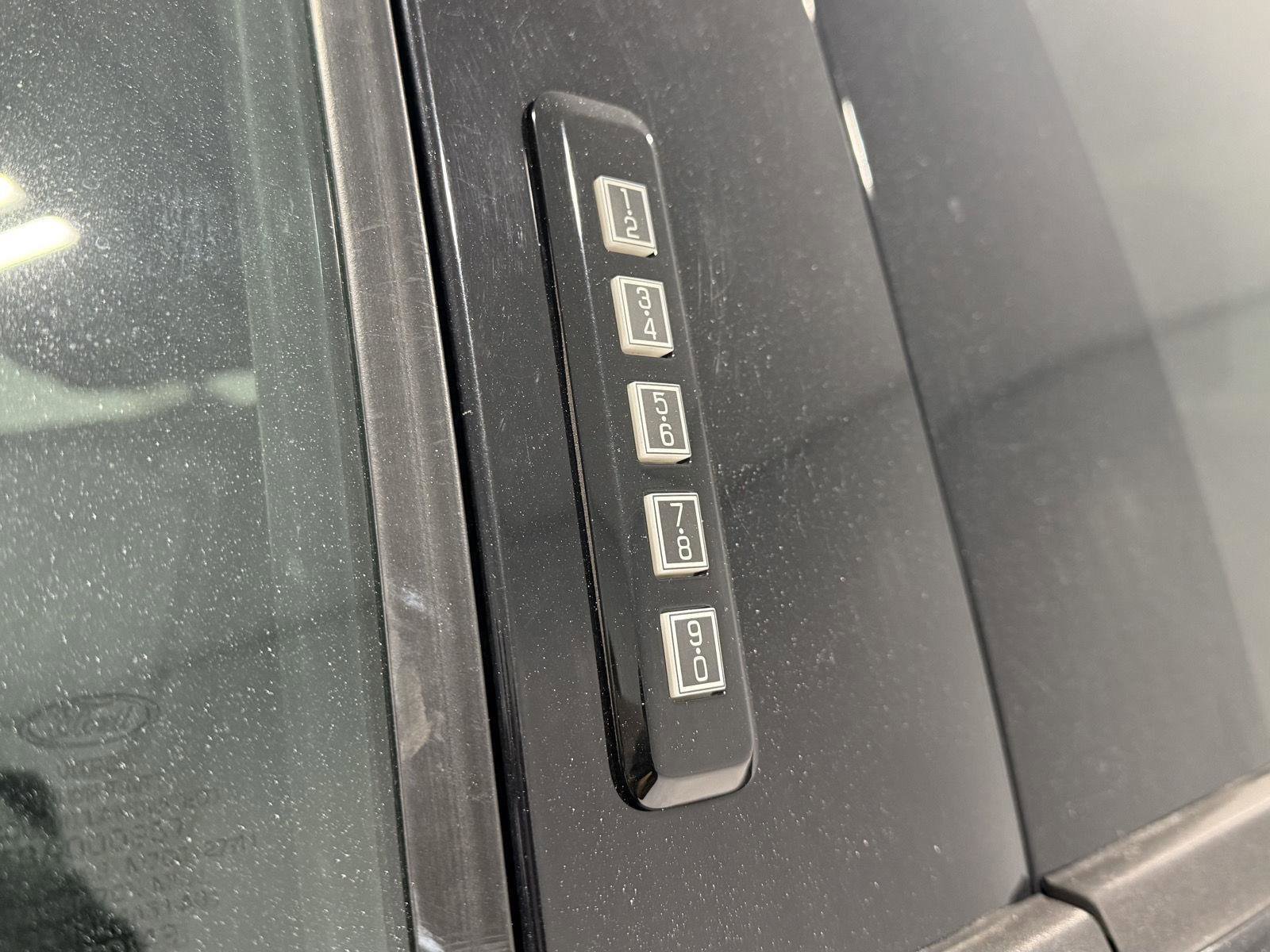 Certified 2023 Ford F350 Lariat w/ Lariat Ultimate Package image 21