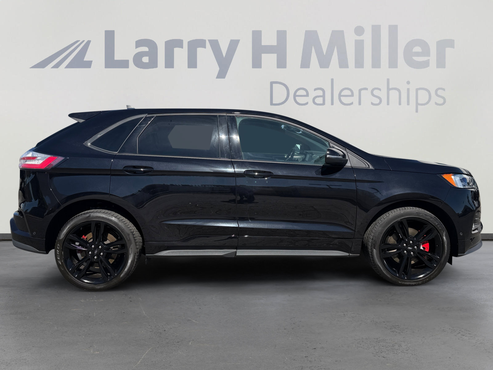 Certified 2024 Ford Edge ST w/ Equipment Group 401A AWD/4WD image 6
