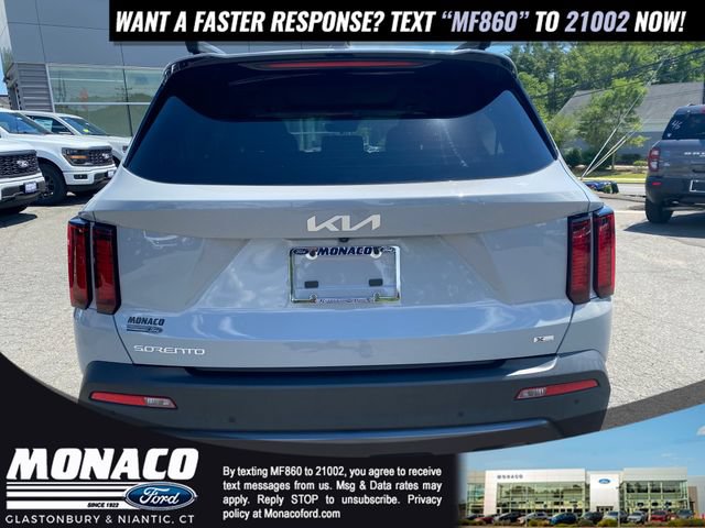 Used 2023 Kia Sorento S w/ Panoramic Sunroof Package AWD/4WD image 7