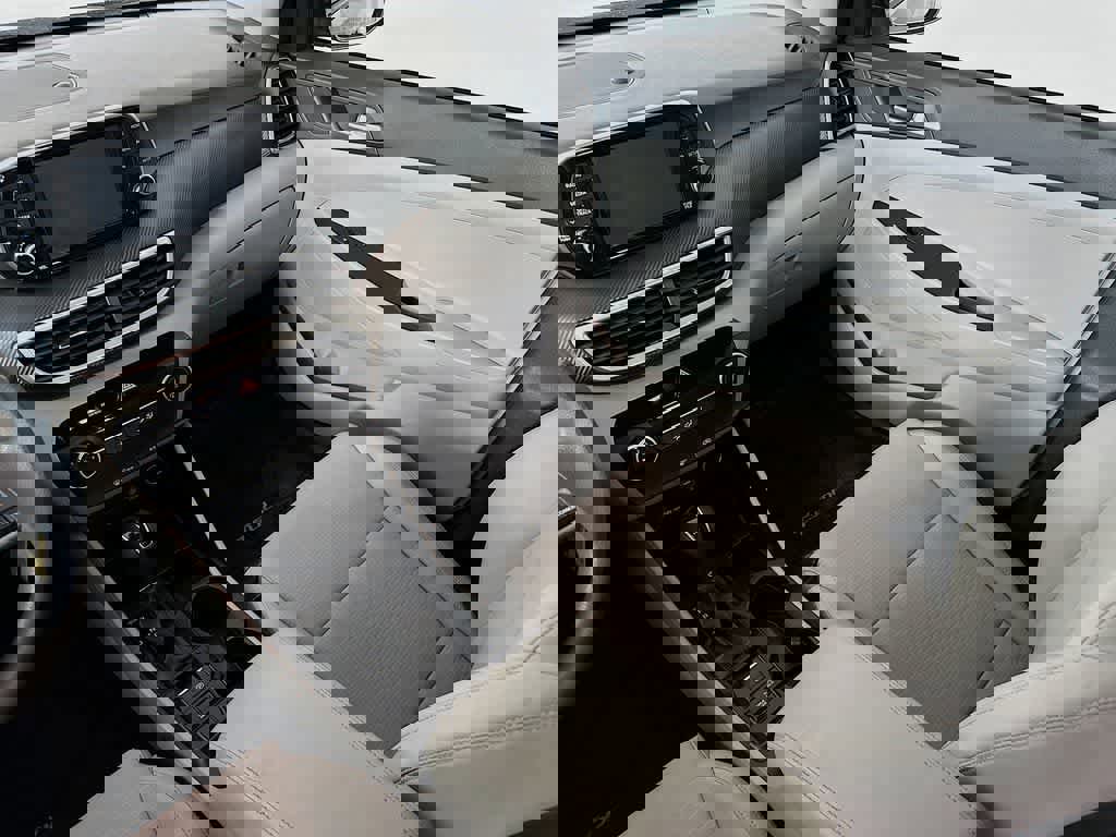 Used 2020 Hyundai Tucson SE image 14