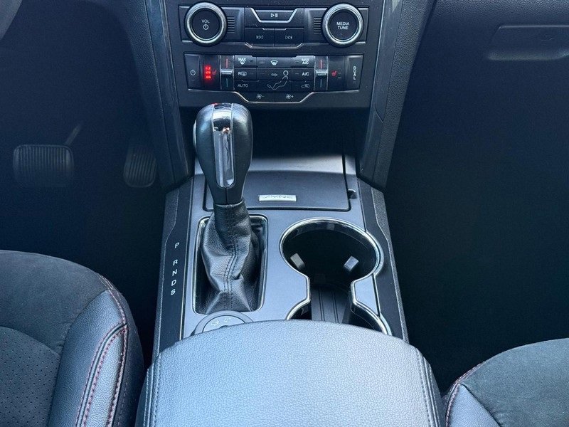 Certified 2019 Ford Explorer XLT w/ Equipment Group 202A image 13