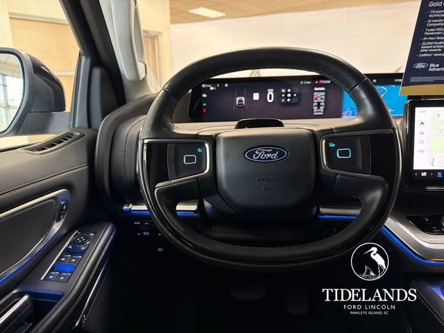 Certified 2025 Ford Expedition Platinum AWD/4WD image 18
