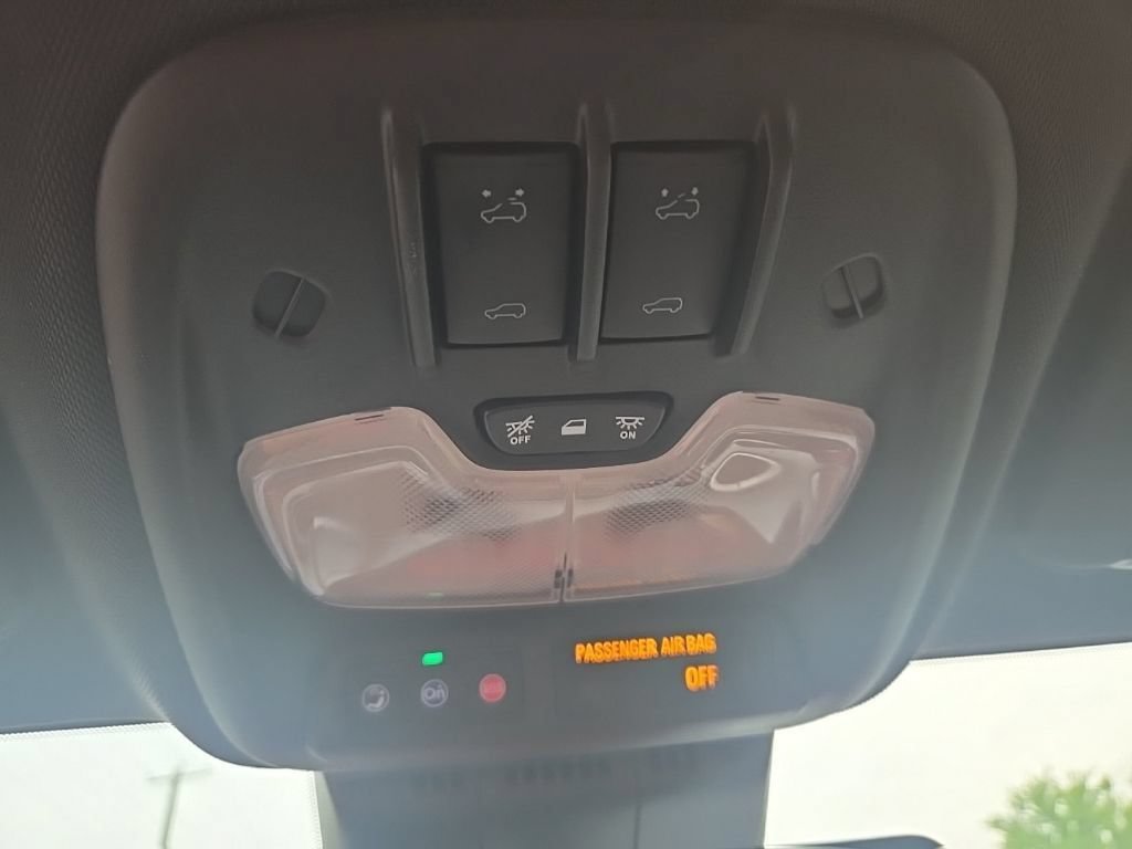 Used 2023 GMC Canyon AT4 AWD/4WD image 34