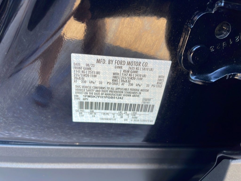 Certified 2023 Ford Explorer Limited w/ Limited Technology Package image 34