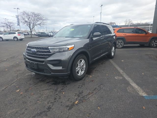 Certified 2020 Ford Explorer XLT image 2