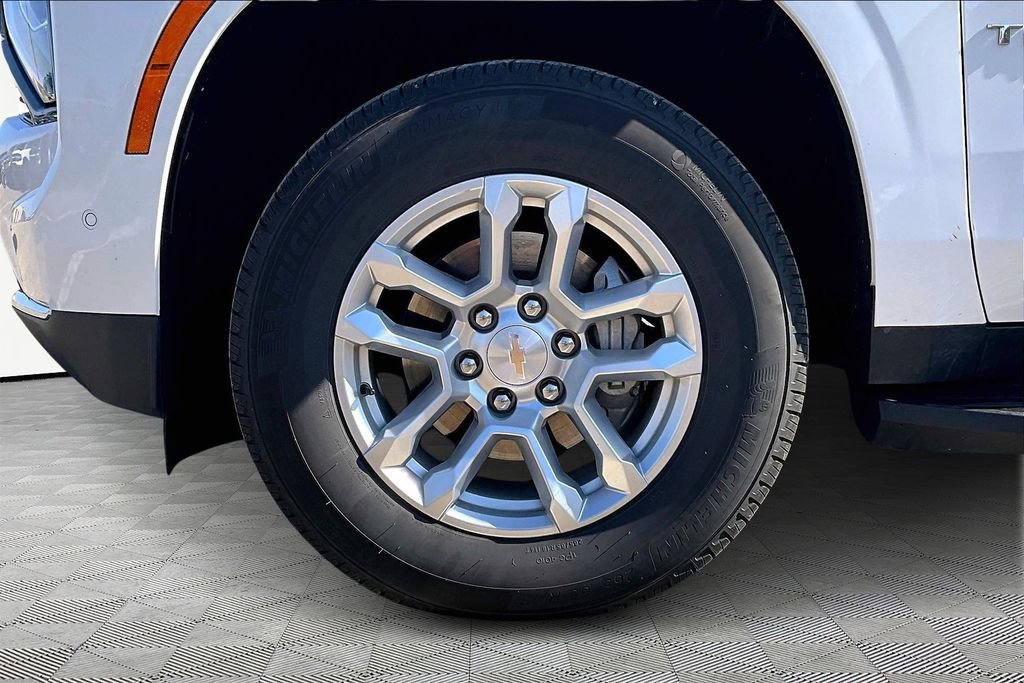 Used 2025 Chevrolet Tahoe LT image 9