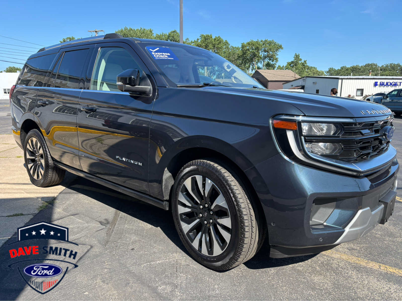 Certified 2025 Ford Expedition Platinum w/ Driver's Package AWD/4WD image 1
