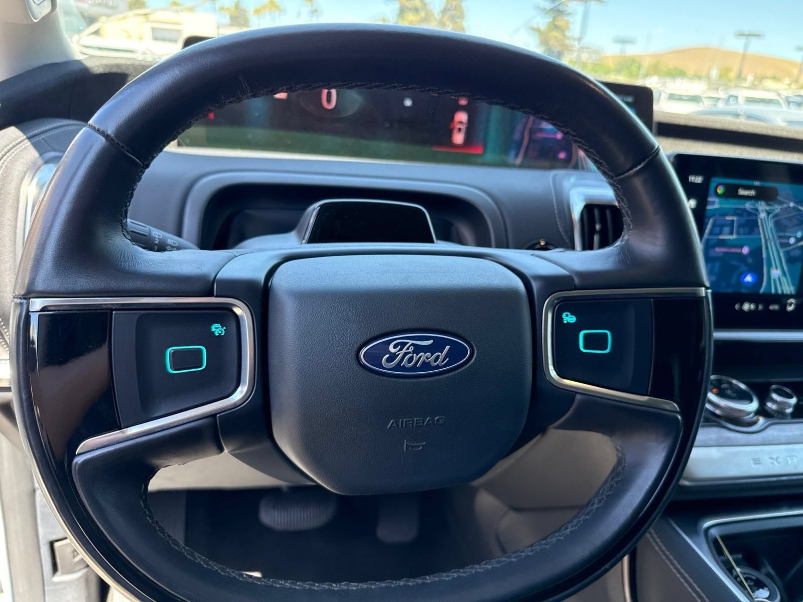 Certified 2025 Ford Expedition Platinum AWD/4WD image 12