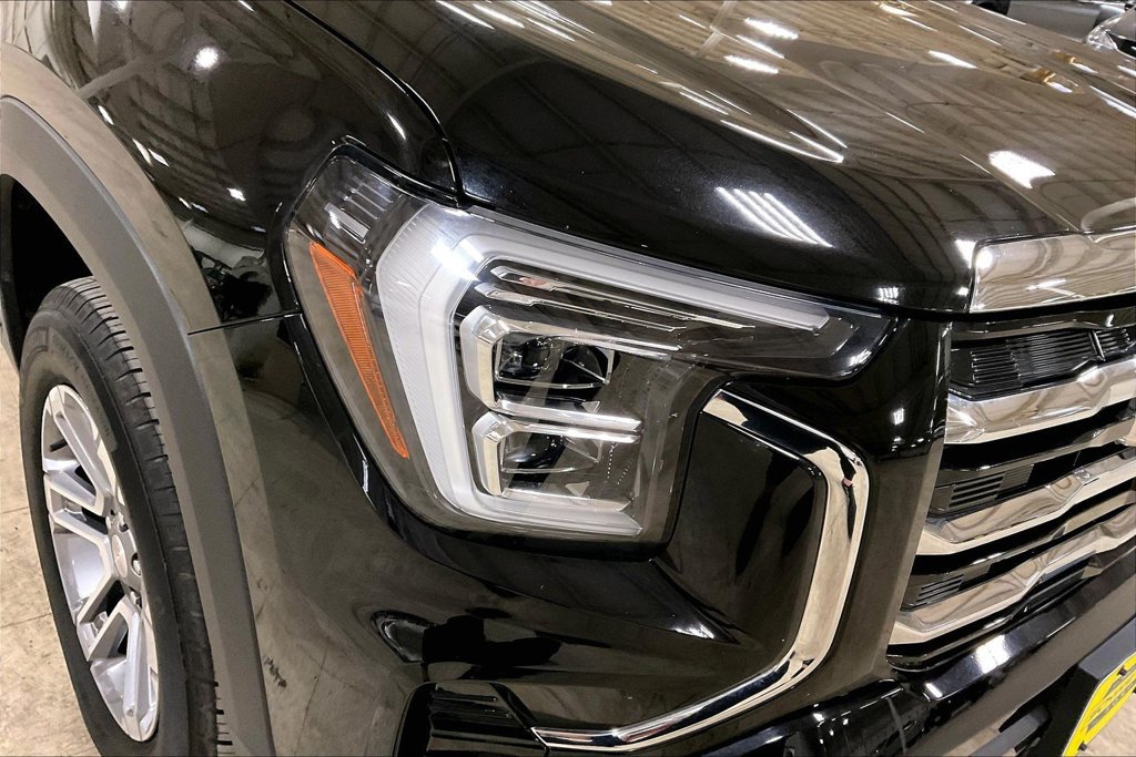 Used 2025 GMC Terrain Elevation AWD/4WD image 26