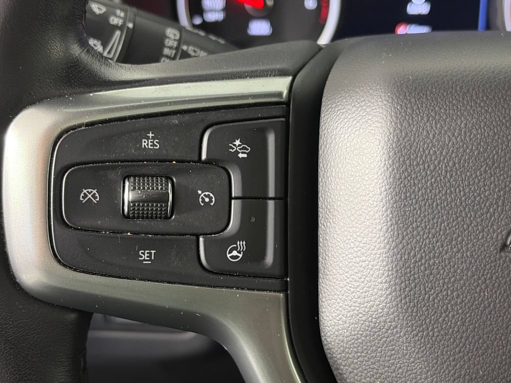 Used 2021 Chevrolet Tahoe Premier w/ Premium Package AWD/4WD image 17