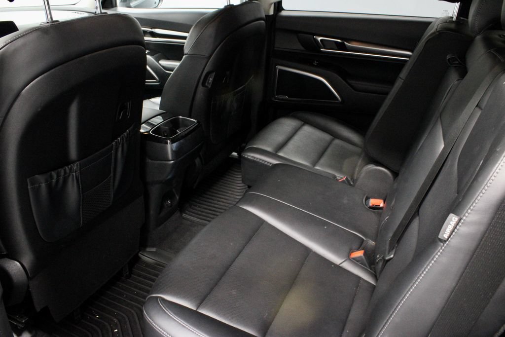 Used 2025 Kia Telluride LX FWD image 21