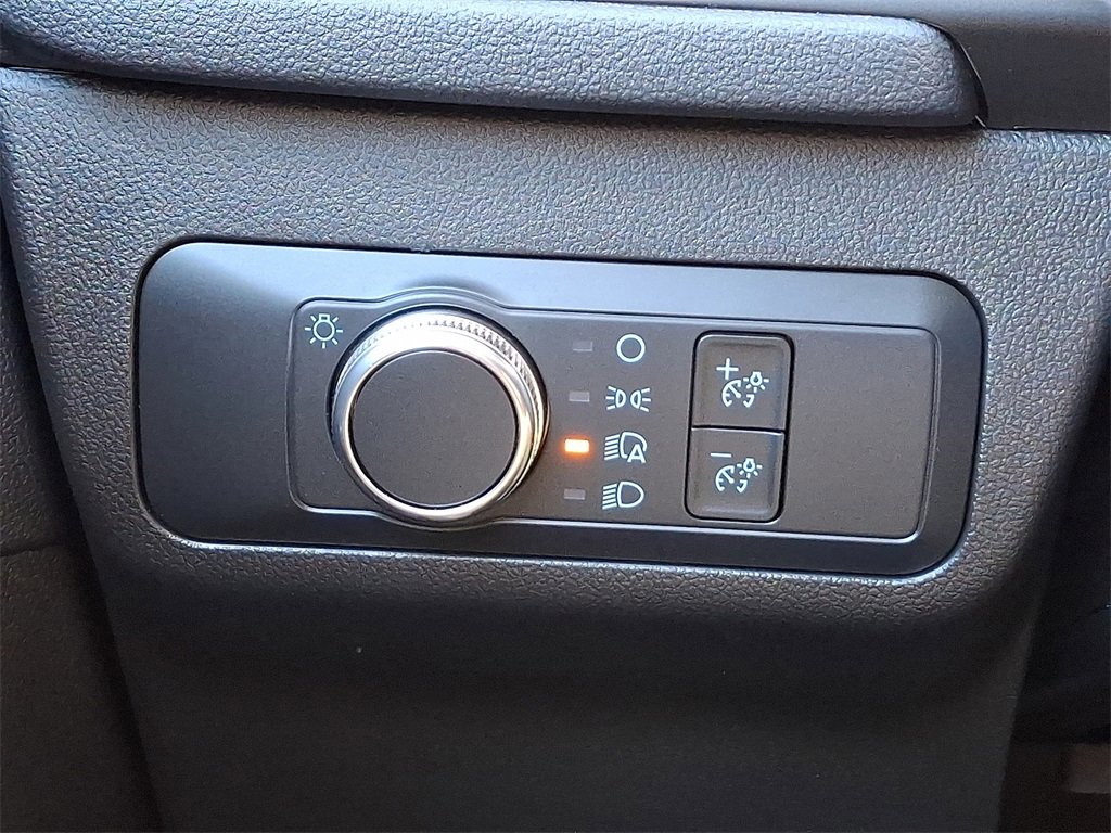 Certified 2022 Ford Escape SE w/ SE Sport Appearance Package image 26