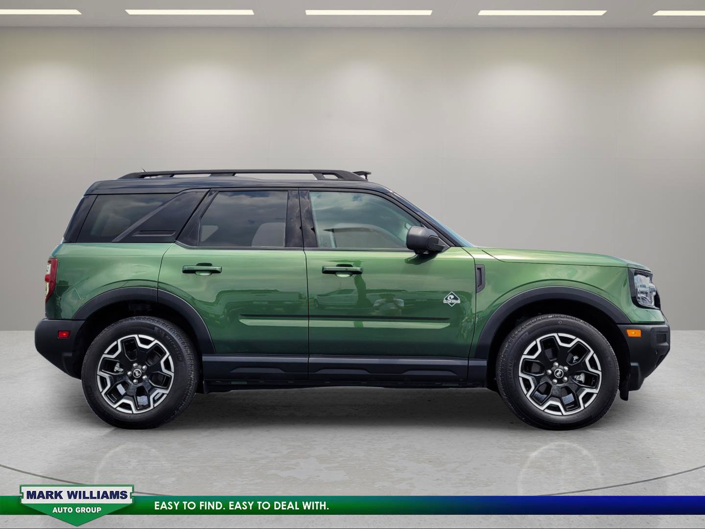 Certified 2025 Ford Bronco Sport Outer Banks w/ Outer Banks Tech Package+ AWD/4WD image 2