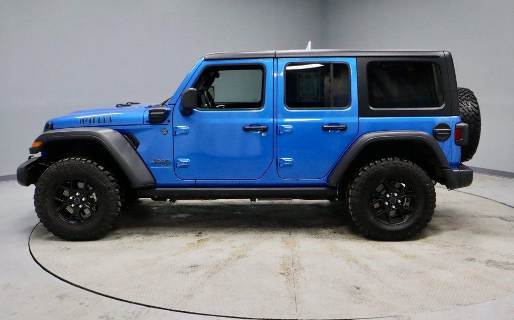 Used 2025 Jeep Wrangler Willys 4xe image 2