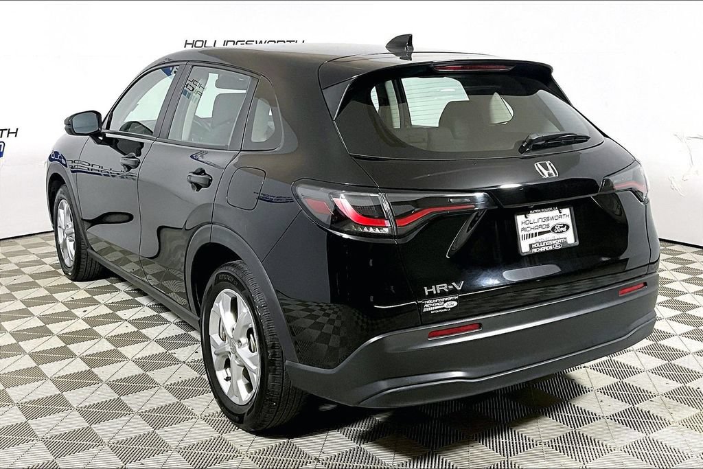 Used 2025 Honda HR-V LX image 8