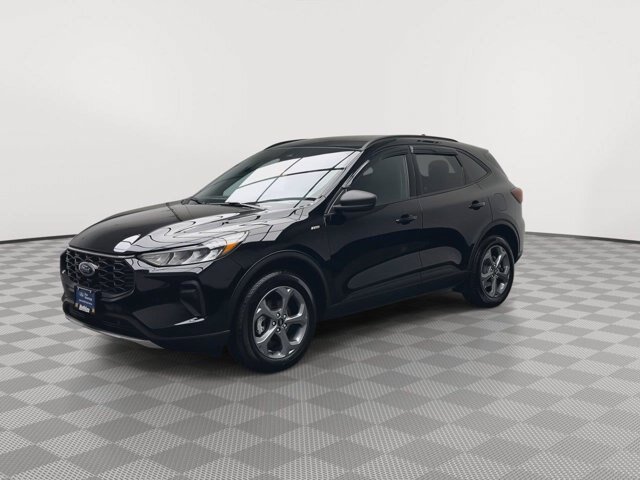 Certified 2025 Ford Escape ST-Line w/ Tech Pack #1 AWD/4WD image 30