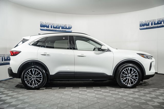 Certified 2024 Ford Escape SE w/ PHEV Premium Package image 5