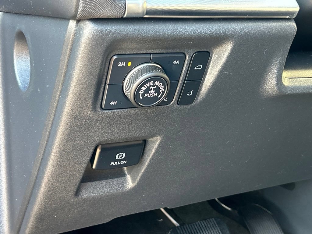 Certified 2025 Ford Expedition Tremor AWD/4WD image 36