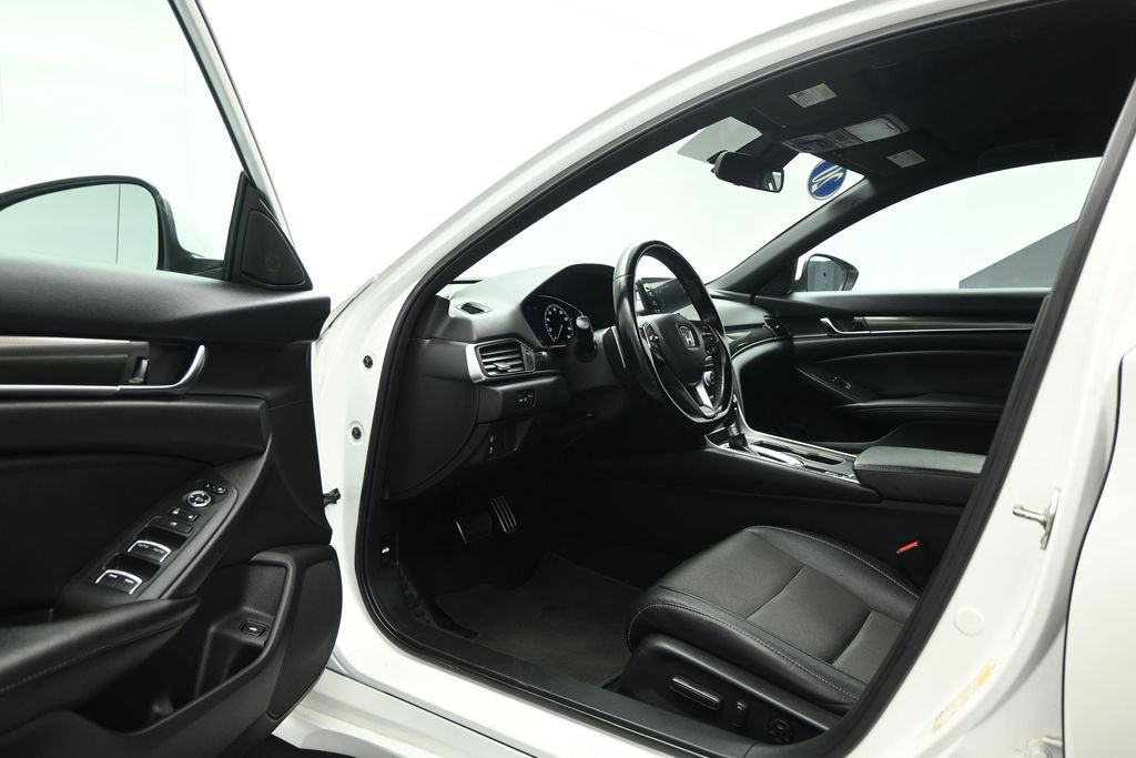 Used 2020 Honda Accord Sport image 8