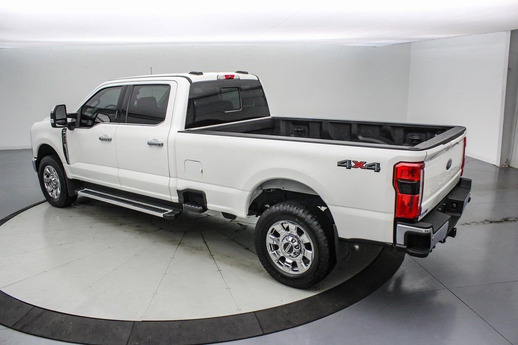 Certified 2023 Ford F250 Lariat w/ Chrome Package image 3