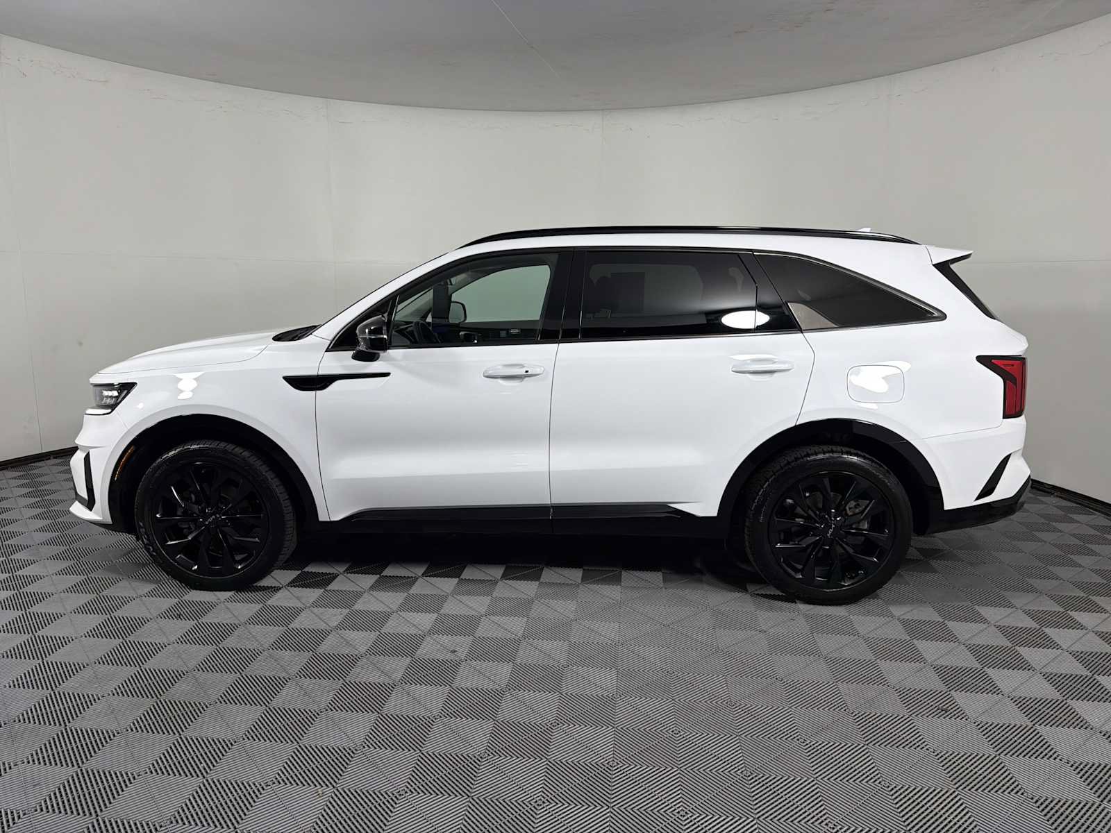 Used 2022 Kia Sorento SX FWD image 4
