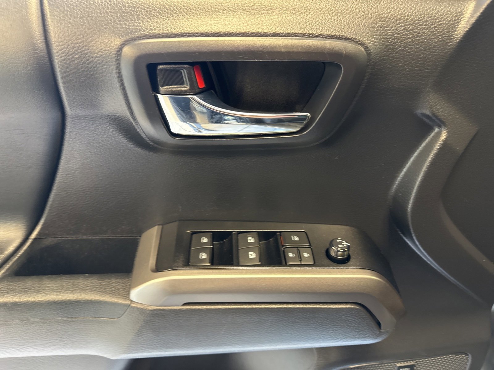 Used 2022 Toyota Tacoma Limited w/ Nightshade Package image 19