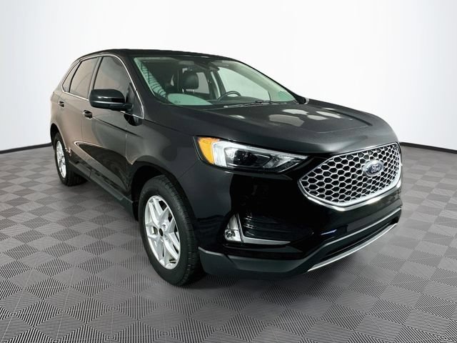 Certified 2024 Ford Edge SEL w/ Convenience Package AWD/4WD image 4