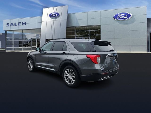 Certified 2023 Ford Explorer XLT w/ Equipment Group 202A AWD/4WD image 4