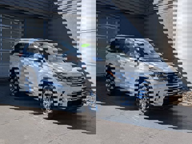 Used 2017 Toyota Highlander Limited image 8