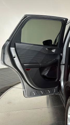 Certified 2022 Ford Escape SE w/ Cold Weather Package FWD image 39
