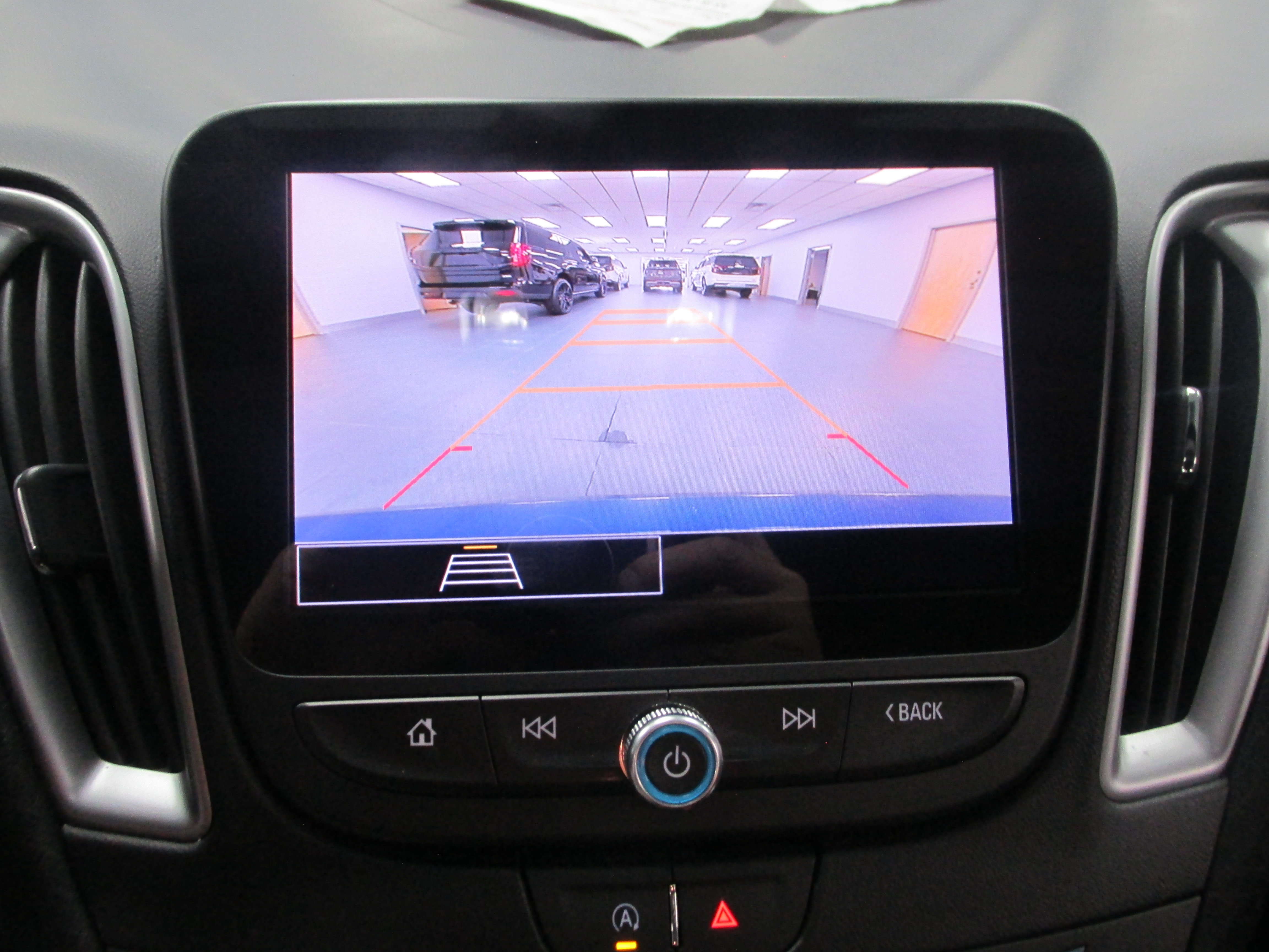 Used 2025 Chevrolet Malibu LT FWD image 31