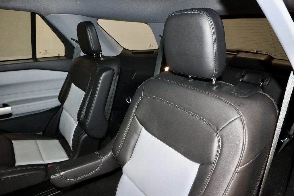 Certified 2023 Ford Explorer XLT w/ Equipment Group 202A image 23