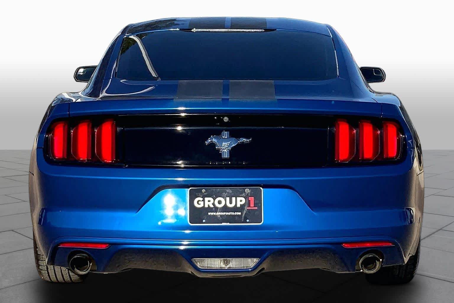 Certified 2017 Ford Mustang Coupe RWD image 5