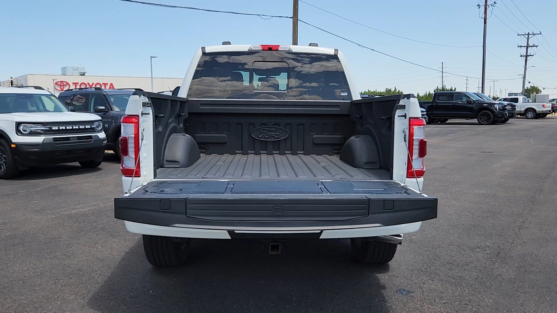 Certified 2021 Ford F150 Platinum w/ Equipment Group 701A High AWD/4WD image 18