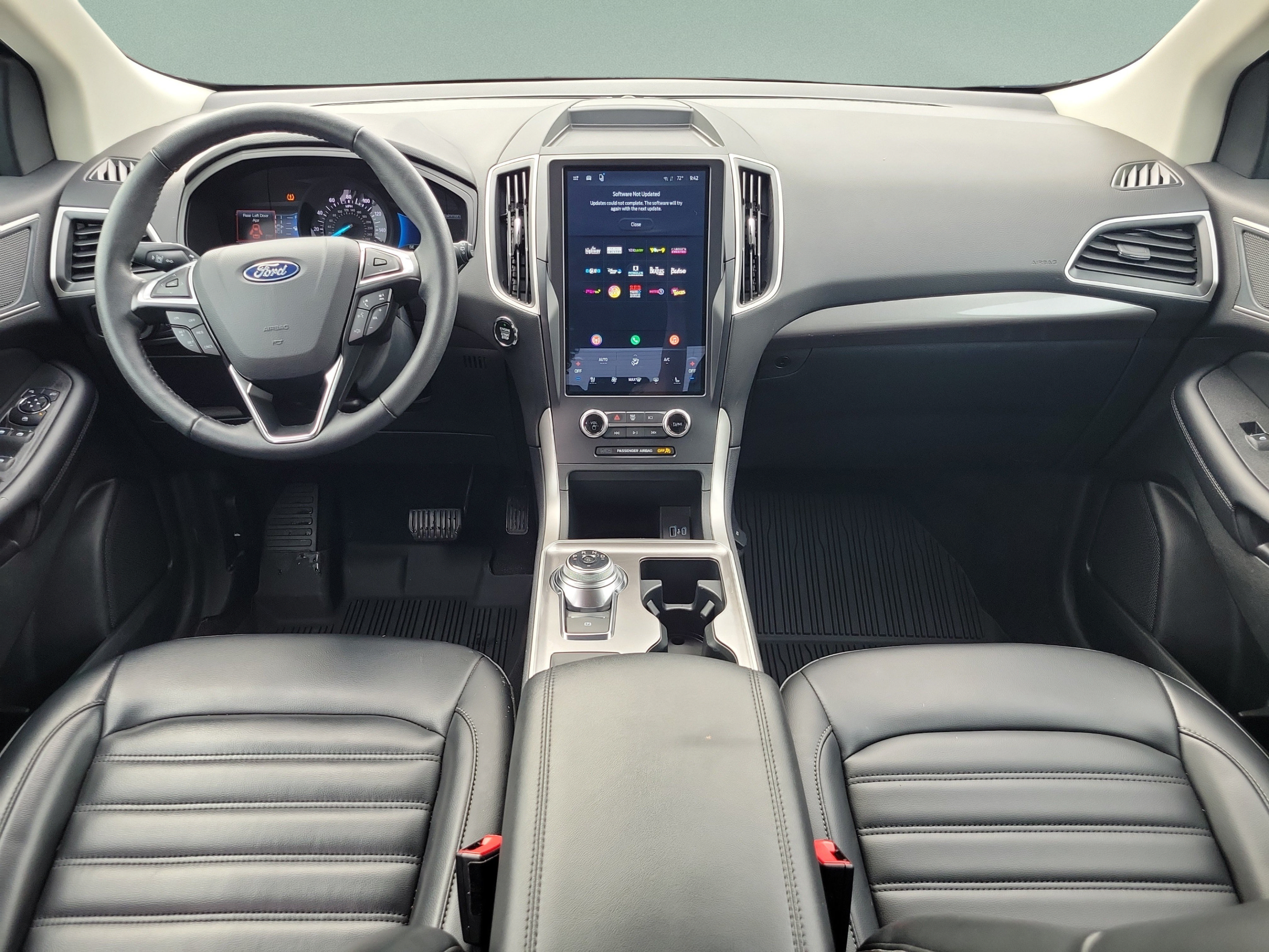 Certified 2024 Ford Edge SEL w/ Convenience Package AWD/4WD image 12
