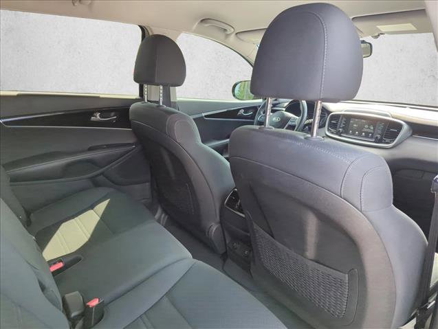 Used 2020 Kia Sorento S FWD image 22