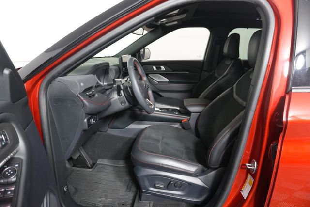 Certified 2025 Ford Explorer ST image 25