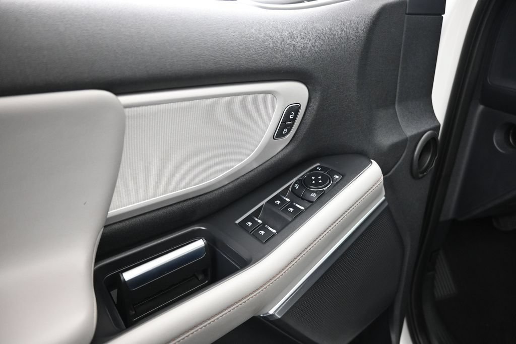 Certified 2025 Ford Expedition Max Active RWD image 11