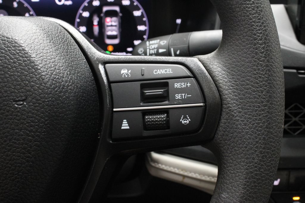 Used 2025 Honda Accord SE image 27