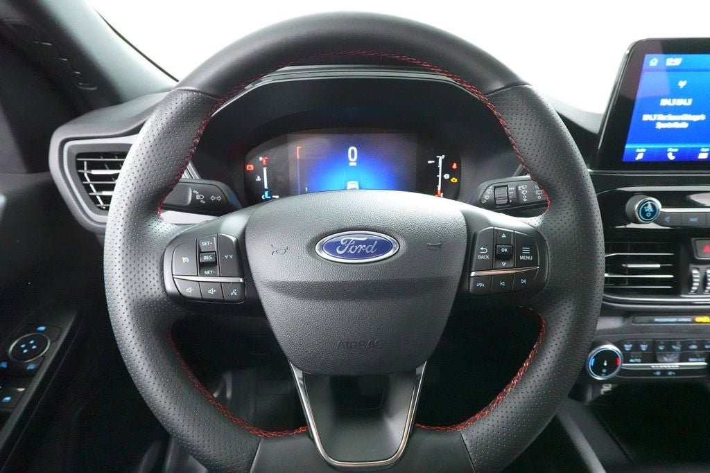 Certified 2025 Ford Escape ST-Line FWD image 10