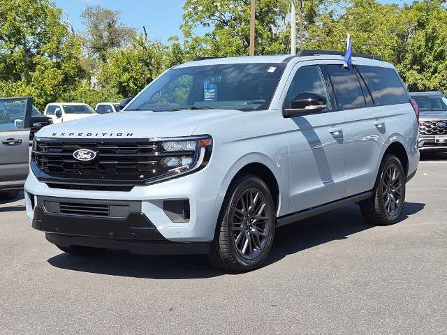 Certified 2027 Ford Expedition Platinum w/ Stealth Appearance Package AWD/4WD image 1